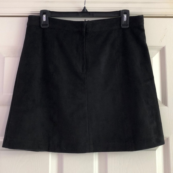 H&M Imitation Suede Skirt - Picture 3 of 4